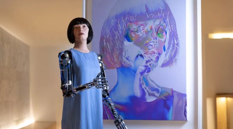 the-human-robot-is-creating-crazy-self-portraits