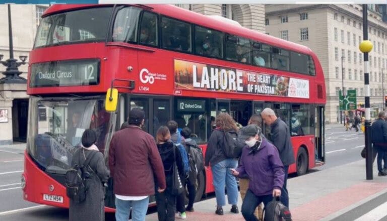 lahore-is-being-promoted-as-a-foreign-investment-destination-by-london-red-bus-campaign