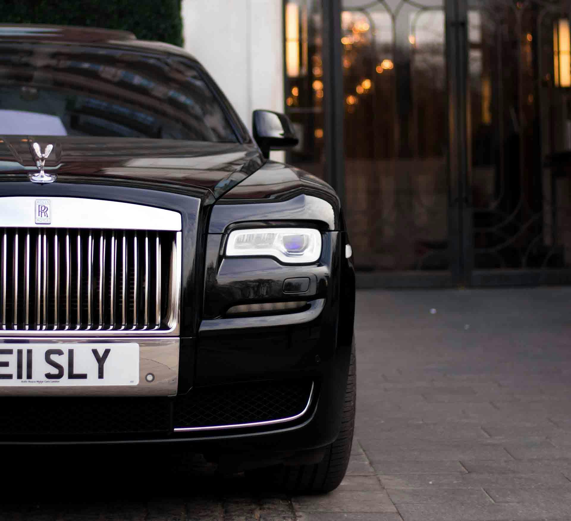 rolls-royce-price-in-pakistan-models-specs-and-features